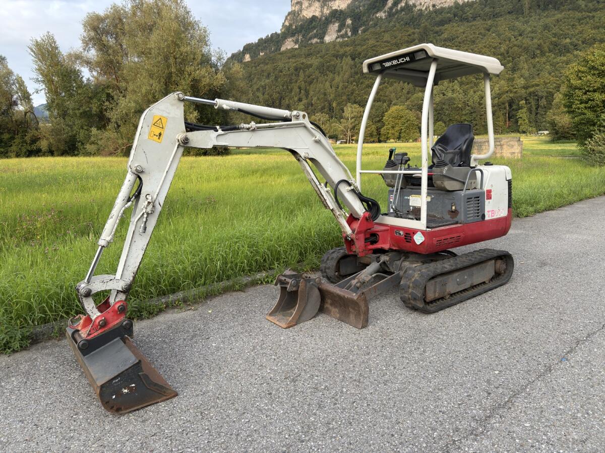 Takeuchi TB 016 3