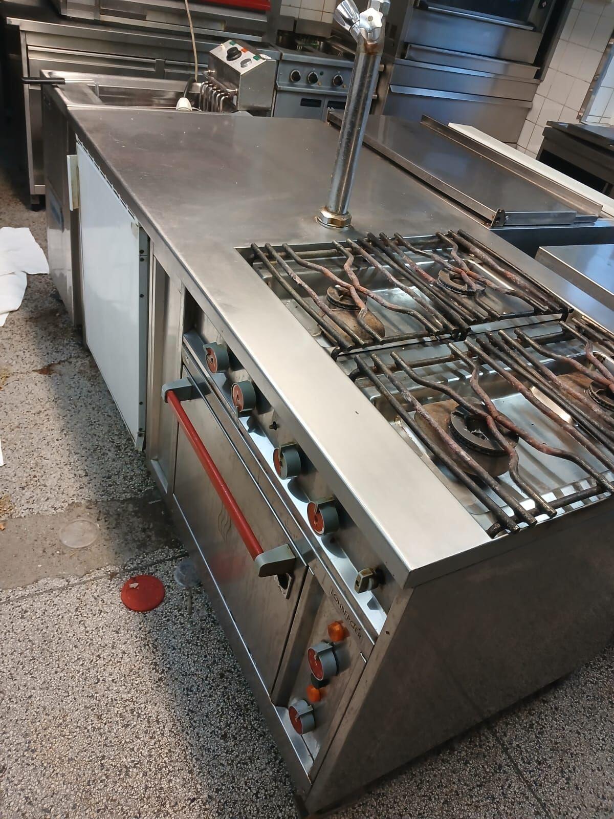 Gasherd plus Anrichte und Wasserhahn 172 x 85 cm 1