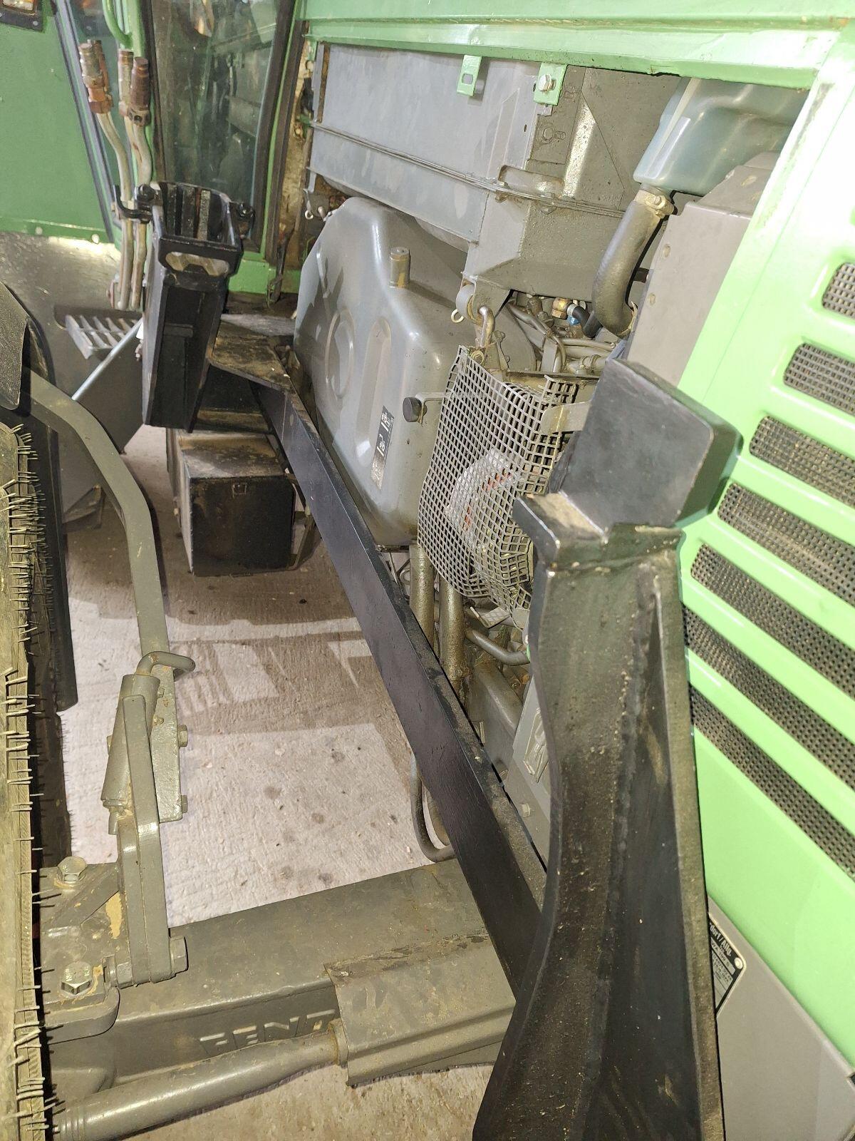 Hauer Frontladerkonsole Fendt Farmer 300 LSA 2