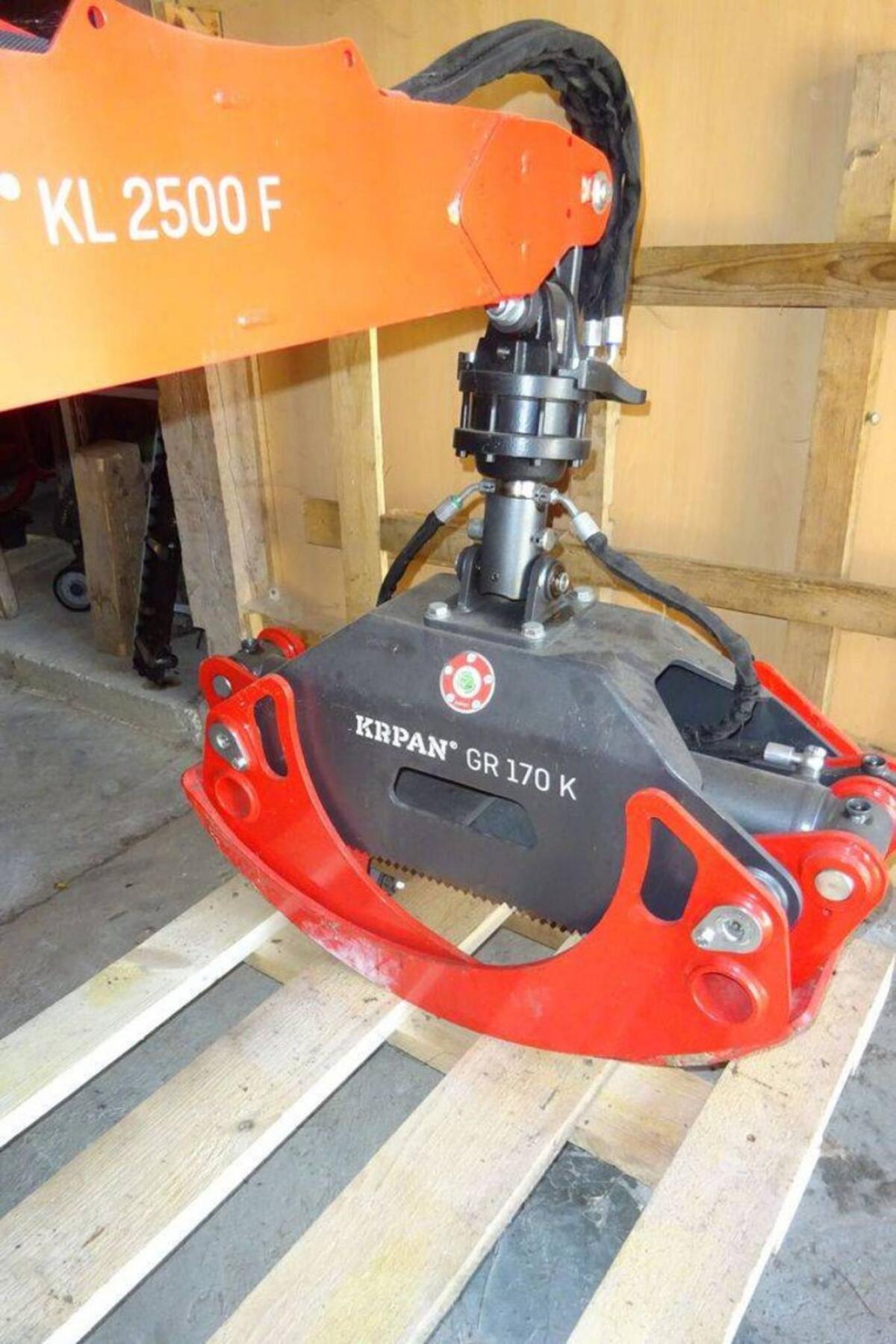 Rückezange Krpan KL2500, Heckanbau 2