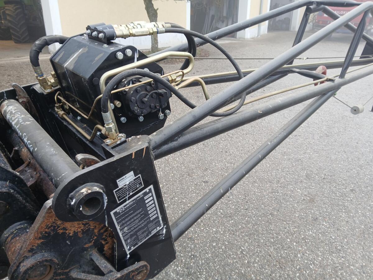 Manitou Anbaugeräte 3