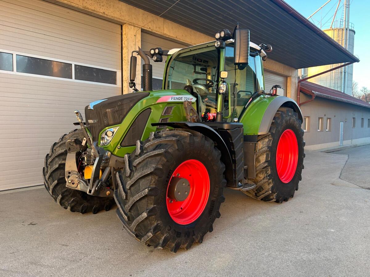 Fendt 724 S4 ProfiPlus 1
