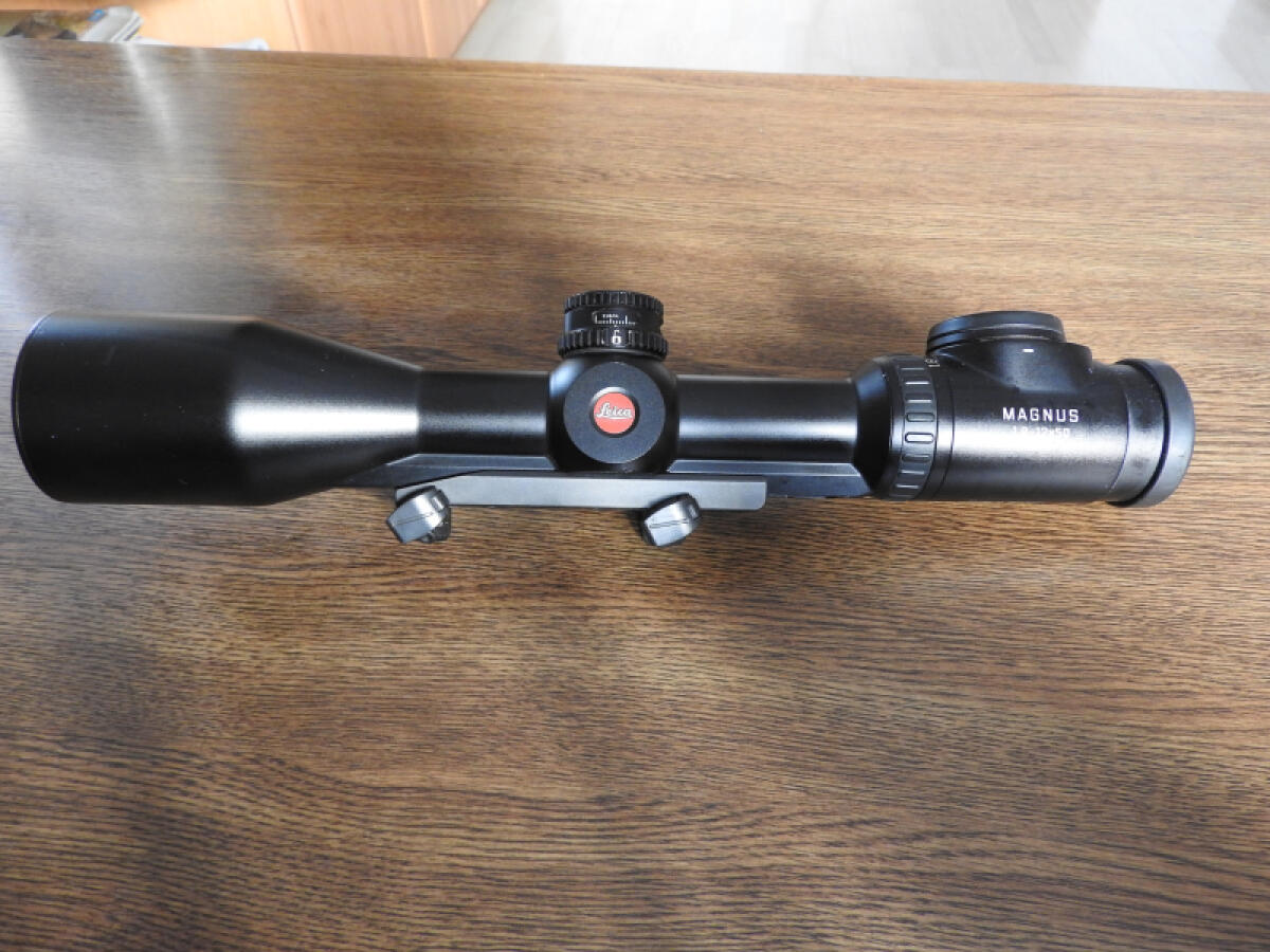 LEICA Magnus 1,8-12x50 1