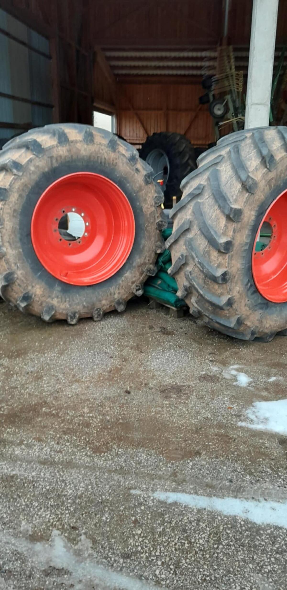 Kompletträder Fendt CVT New Holland Case 2