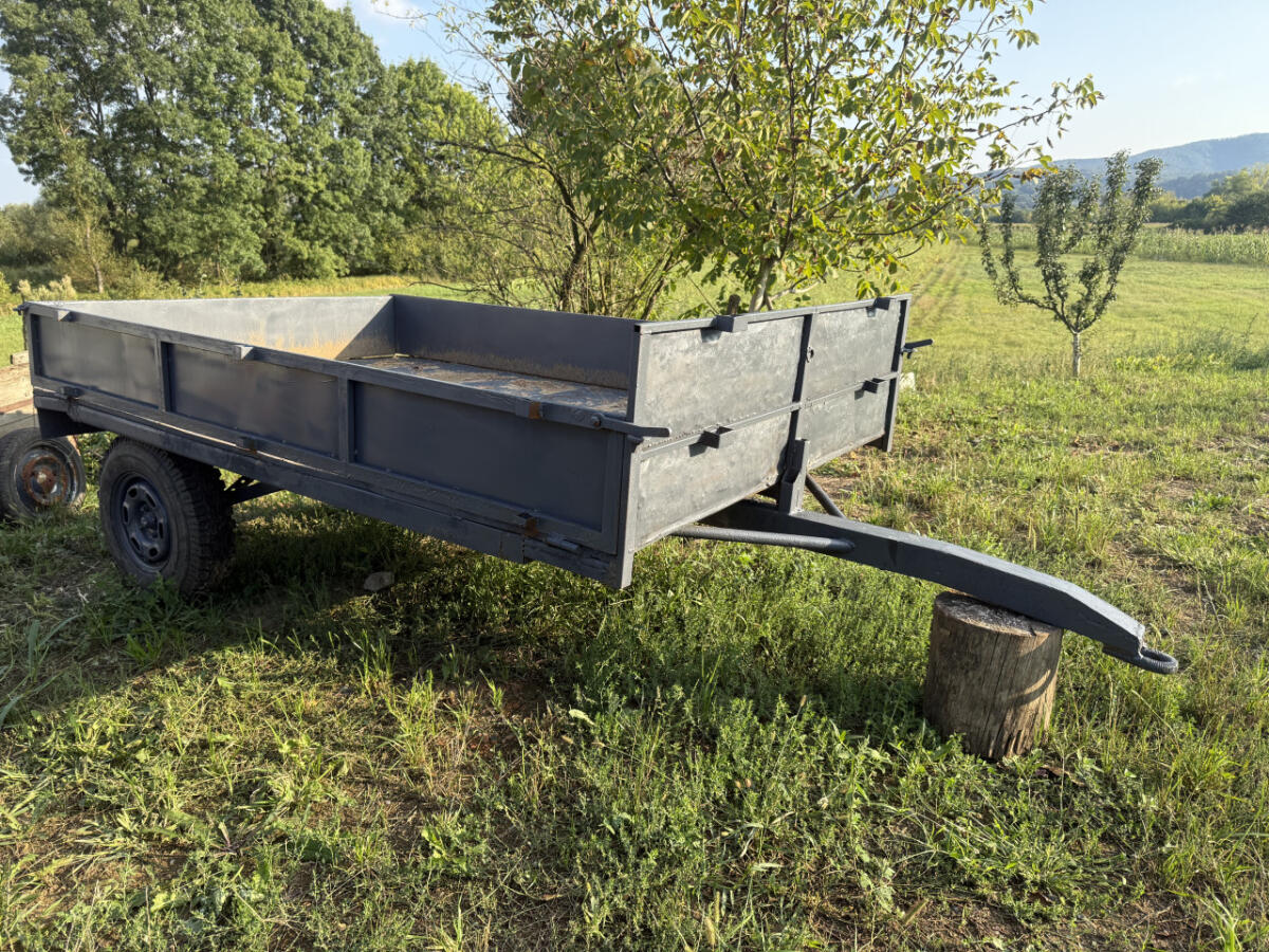 Tractoraanhanger 3 T 1