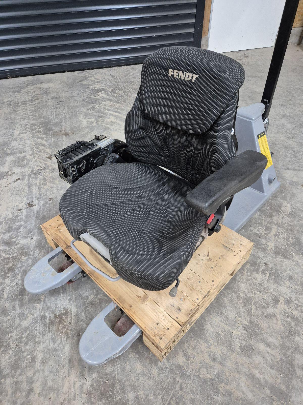 Fendt Traktorsitz Grammer 2