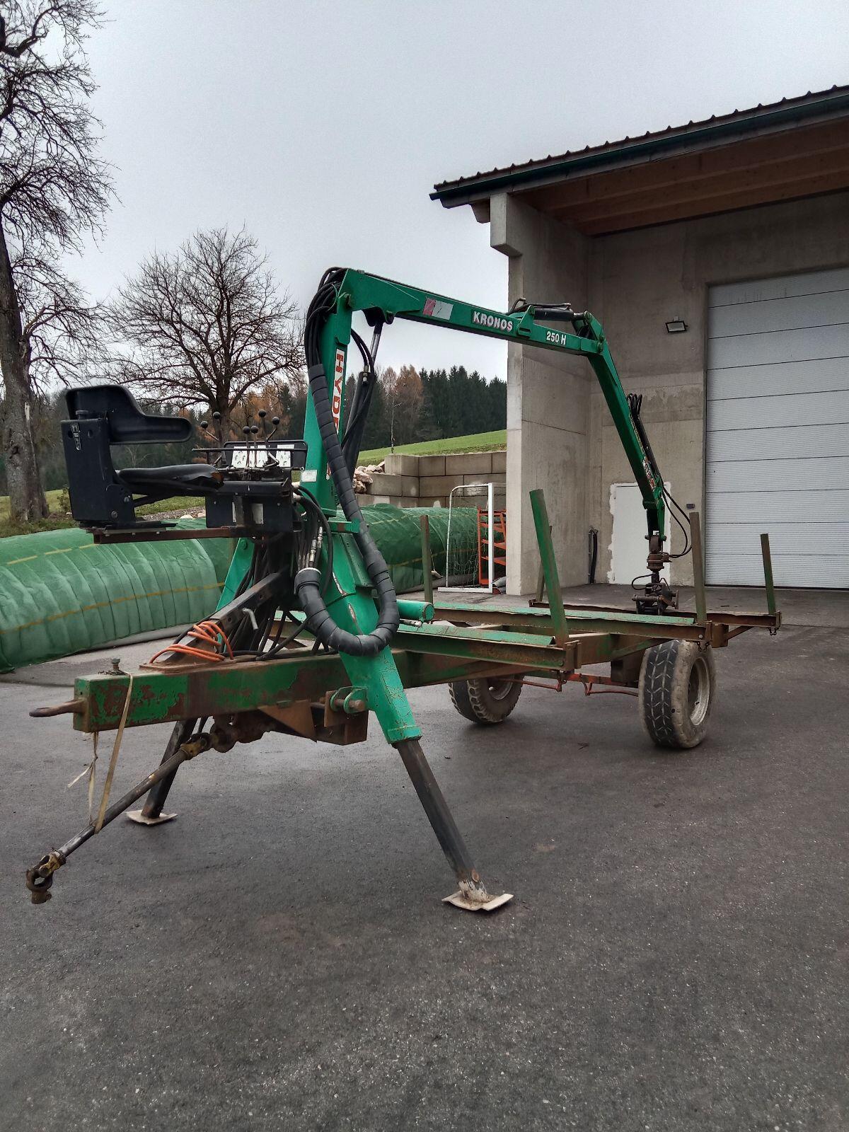 Kronos 250H Kran mit Hänger Rückewagen Krananhänger 2