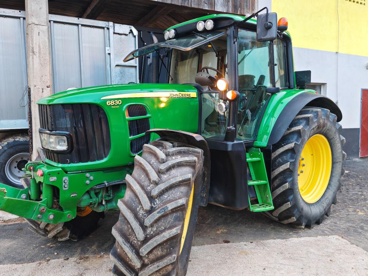 John Deere 6830 Premium 1
