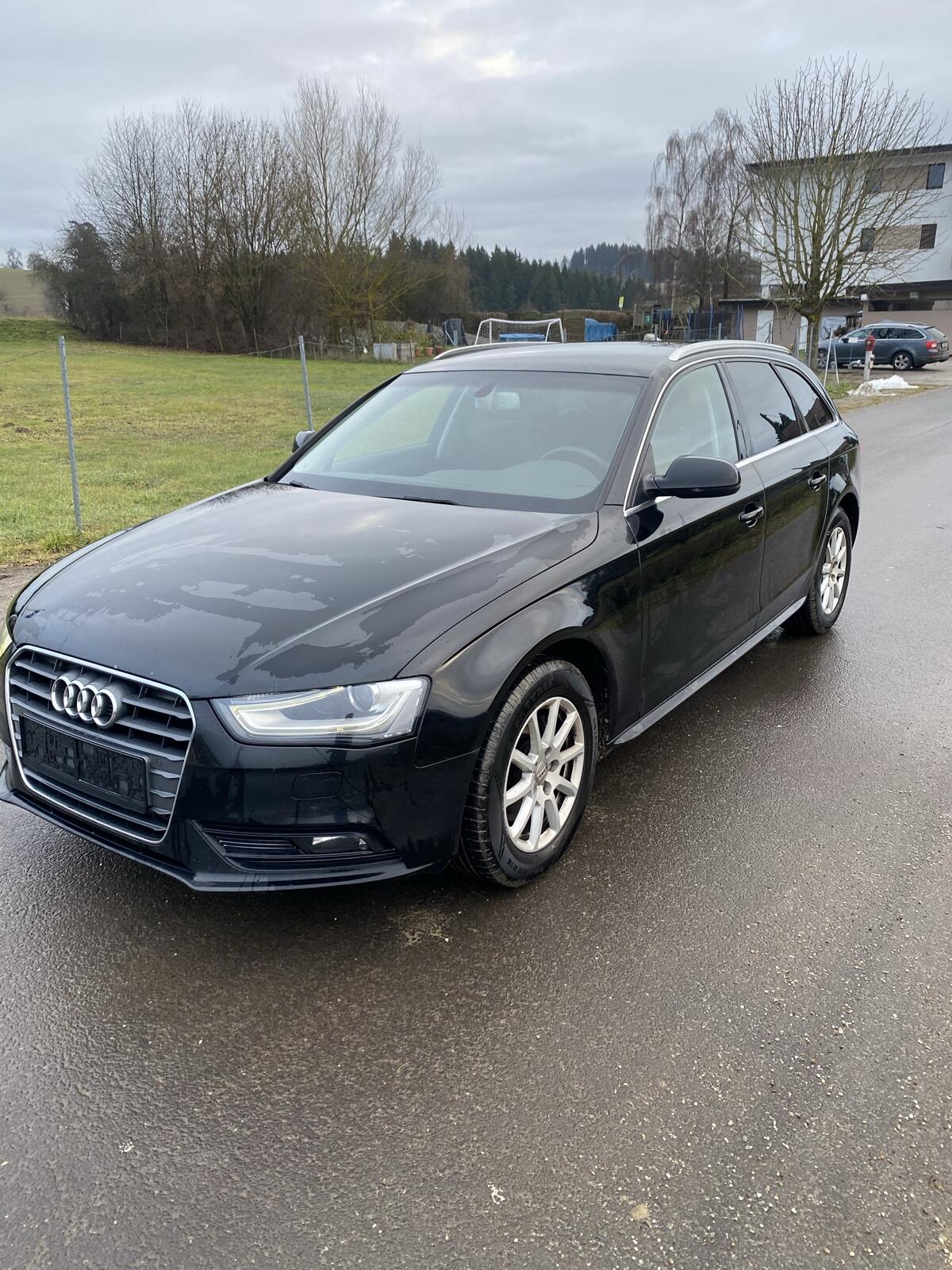 Audi A4 2,0 l B8 1