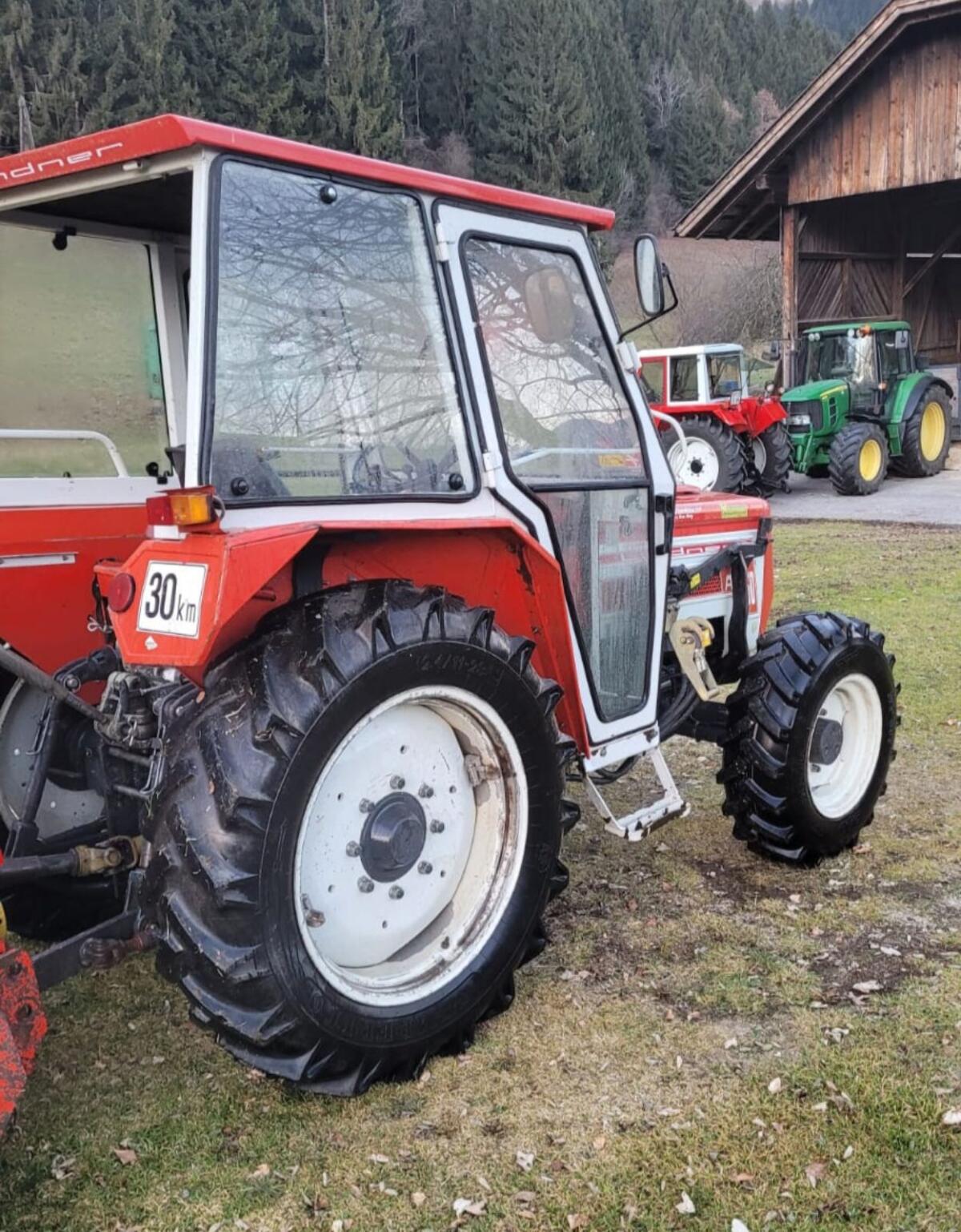 Lindner 1450 A Traktor 3