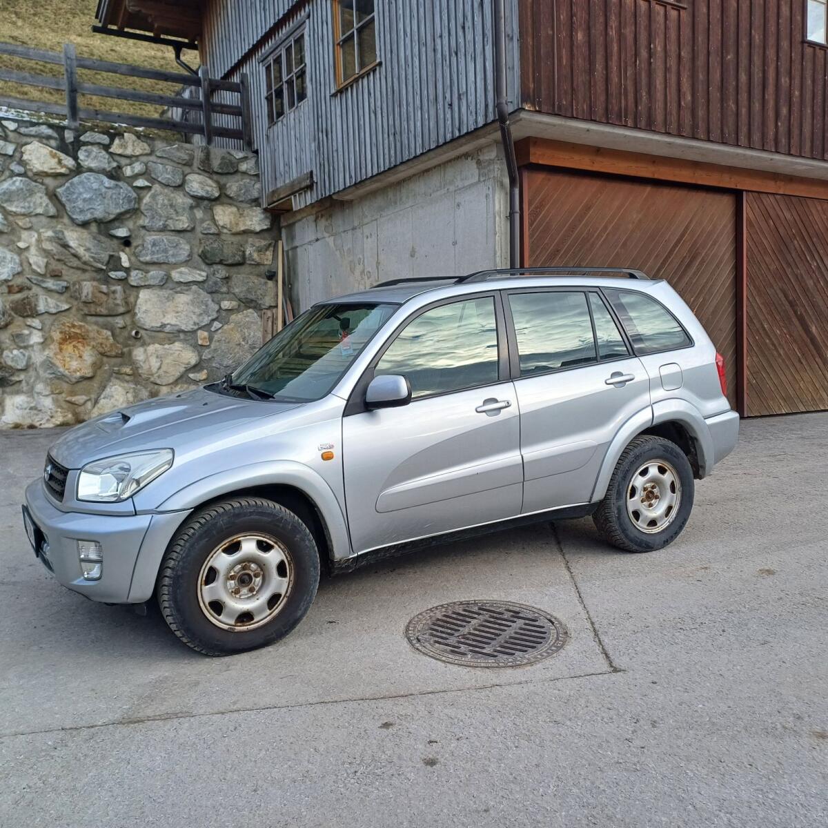 Toyota RAV4 3
