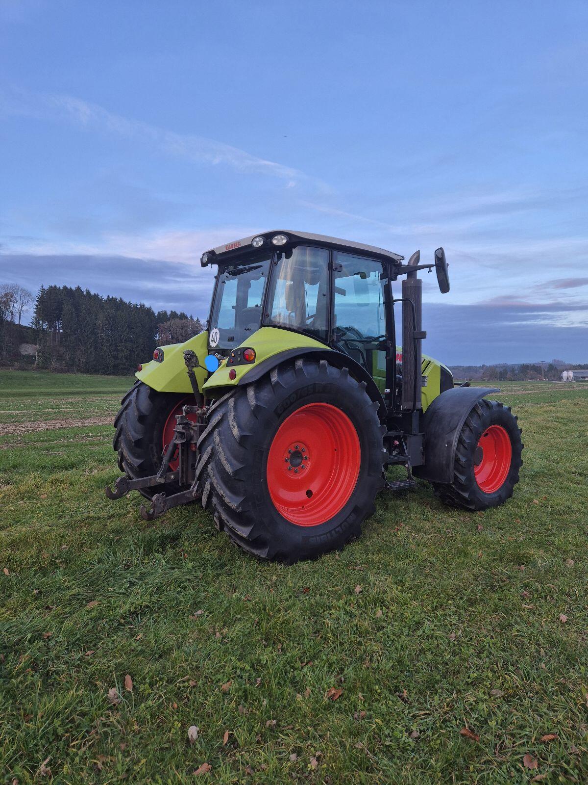 Claas Arion 420 CIS mit Frontlader 3