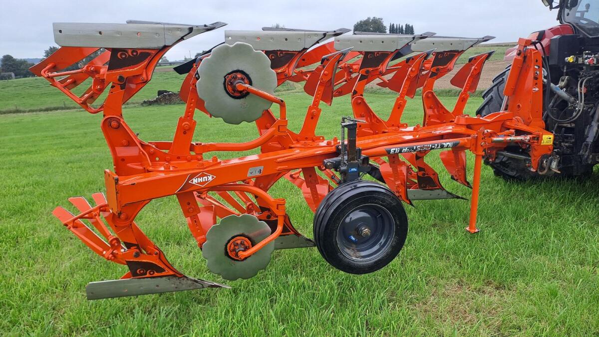 4-Schar Pflug Kuhn Multimaster 113 4ET, 4-Schar Wendepflug 2