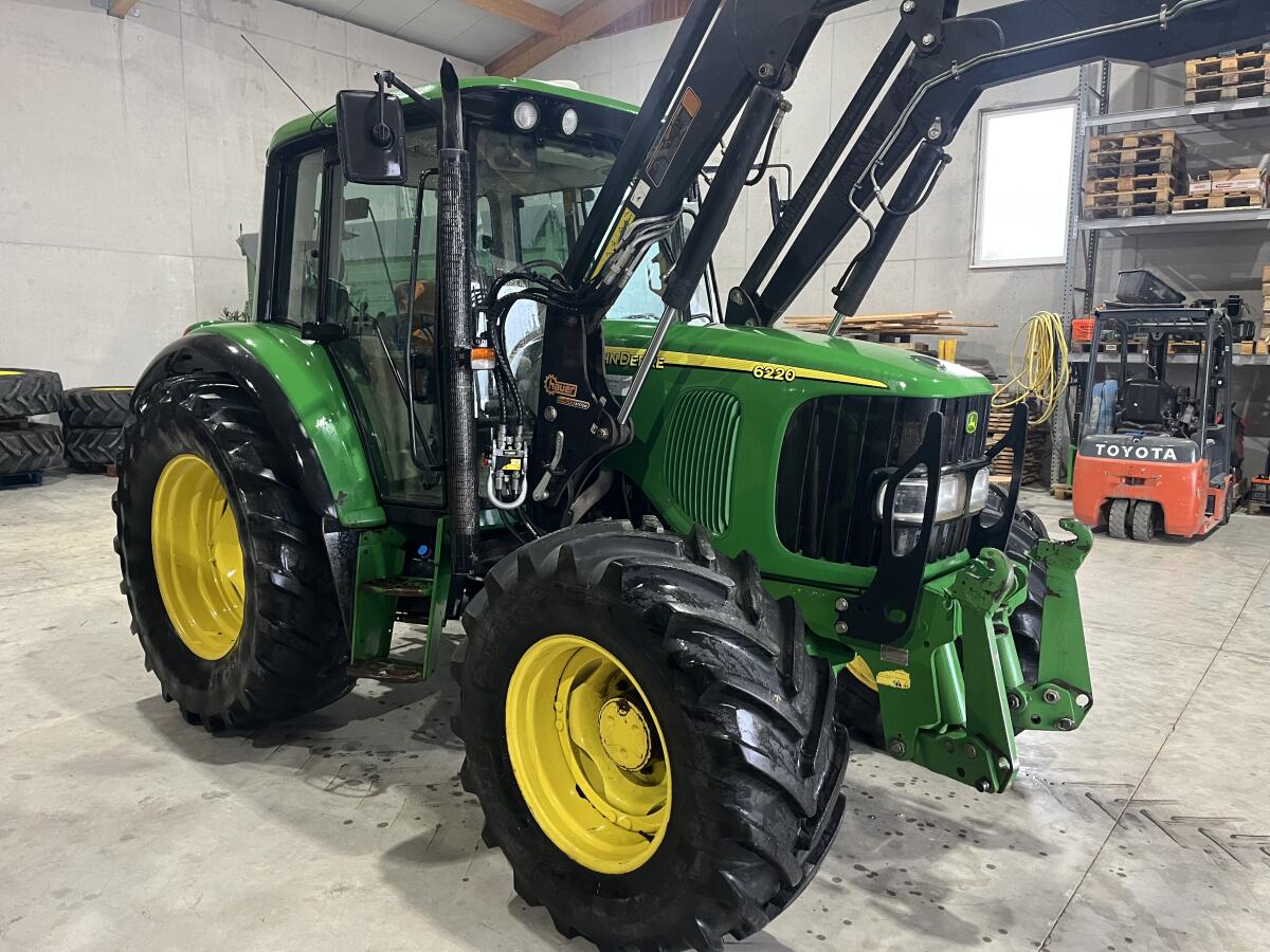 John Deere 6220 Premium mit Hauer POM110 1