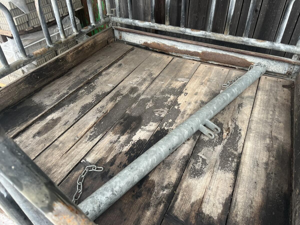 Futterraufe 12 Plätze, Rundballenraufe, Fütterung 3