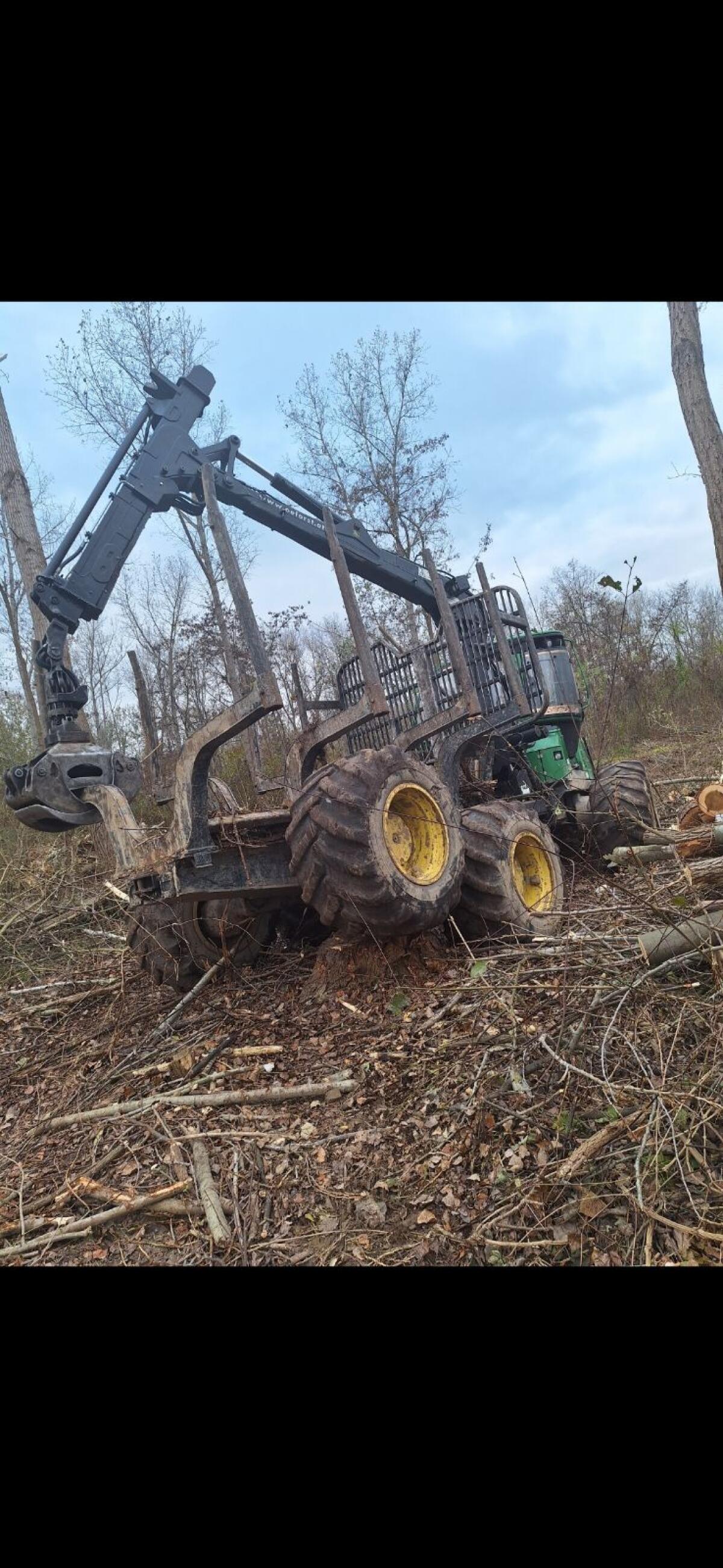 Forwarder John Deere 1210E 3