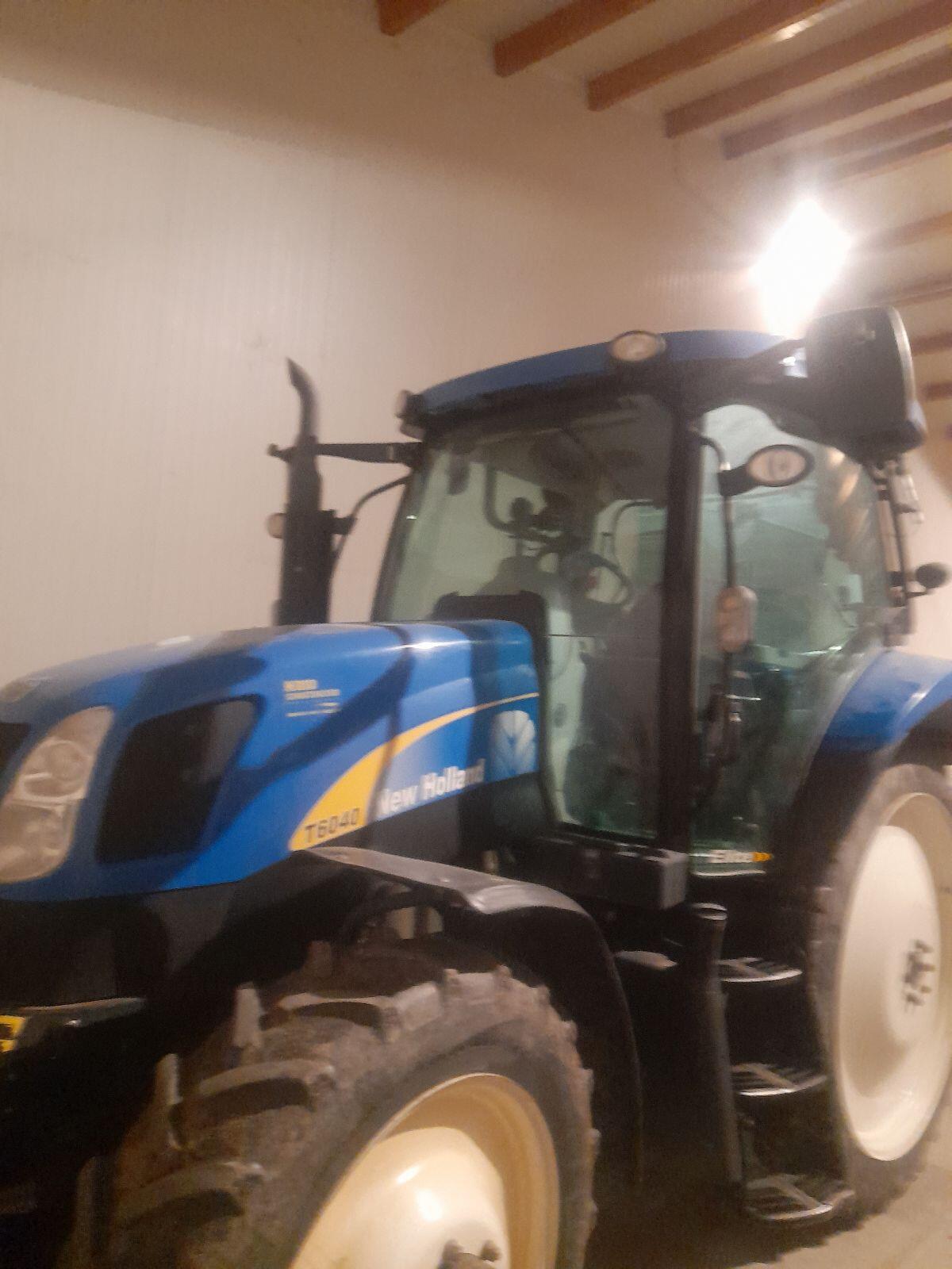 New Holland 6040 3
