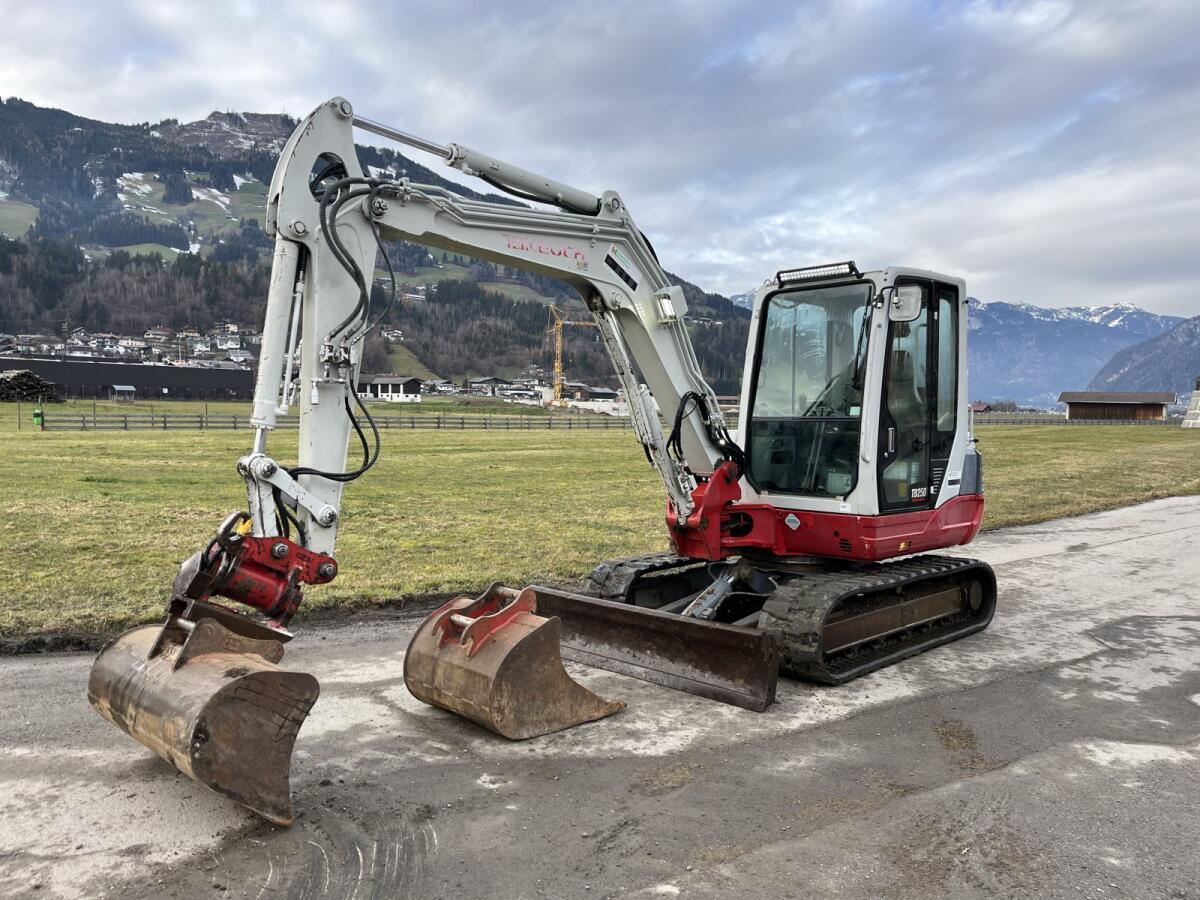 Takeuchi TB250 Bagger Powertilt 5 t Martin 3
