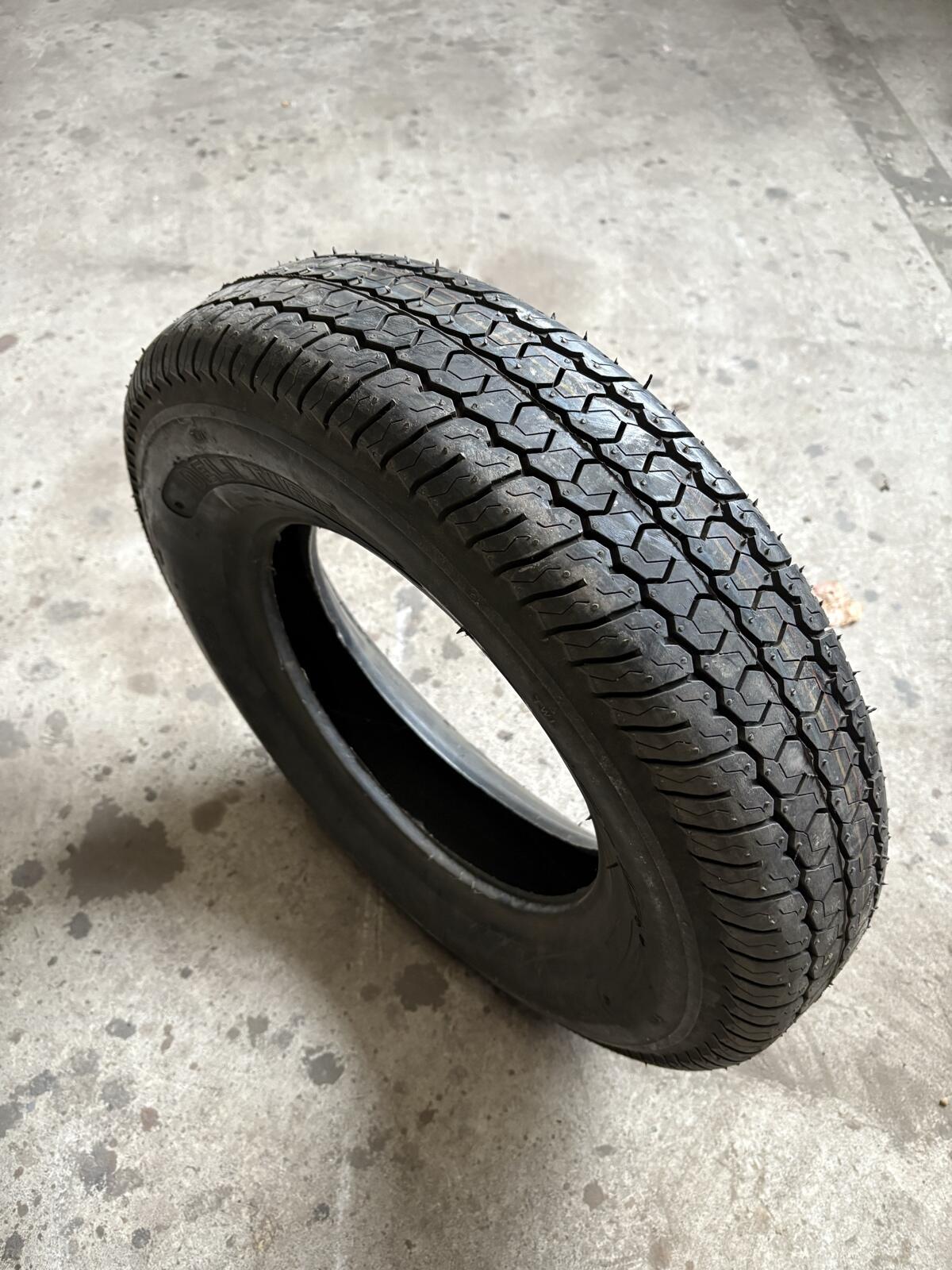 Reifen Kommunalreifen Super Trac S-255 1