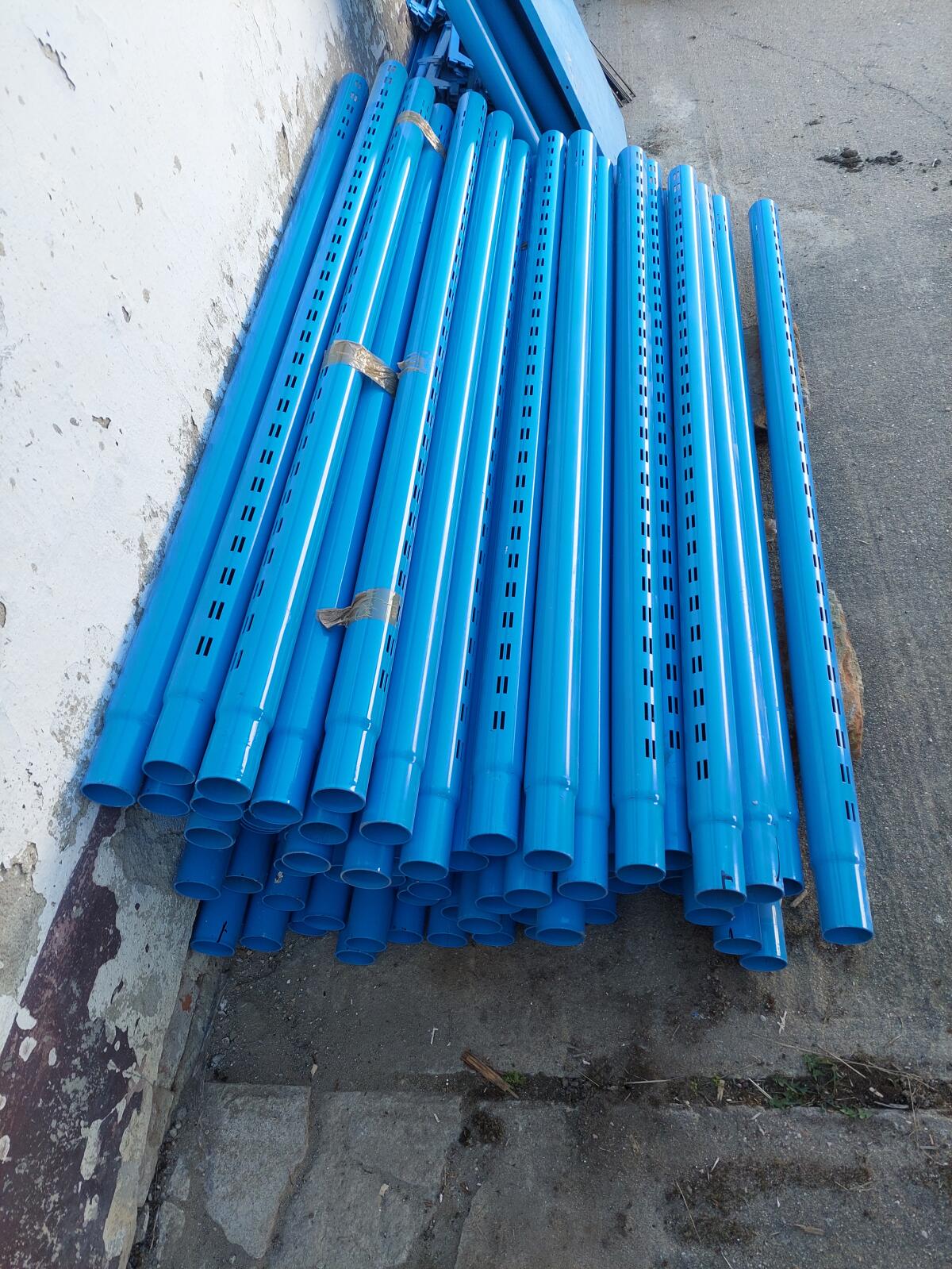 Lackierte Eisenrohre 1