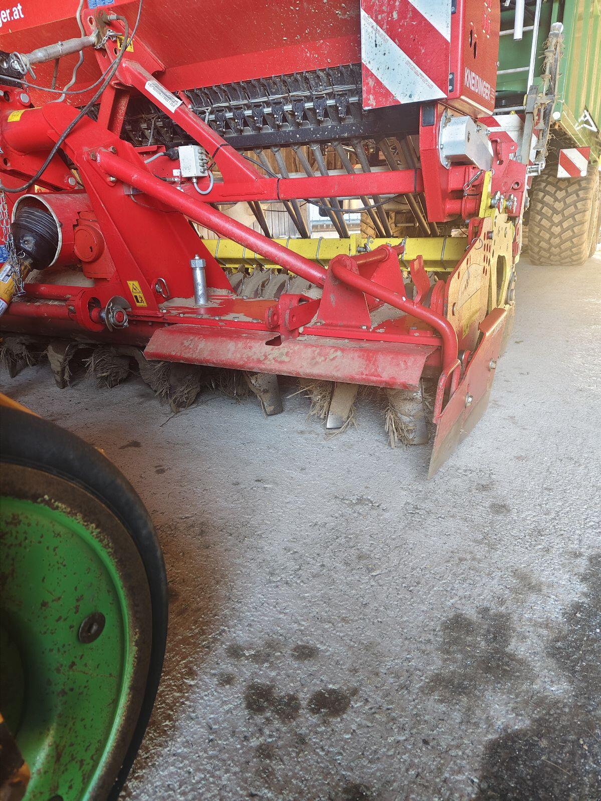 Saatkombi Pöttinger Vitasem 302A und Lion 301 2