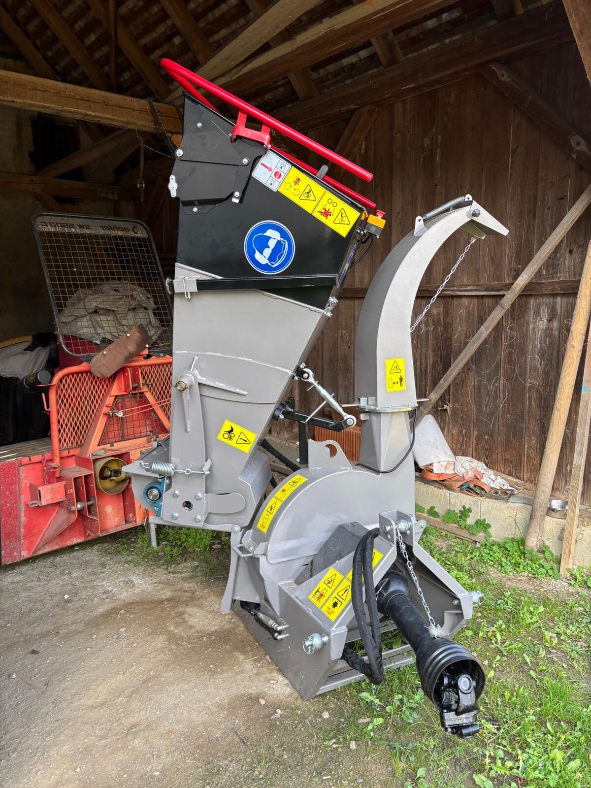 Landwirtschaftliche Anbauteile 1