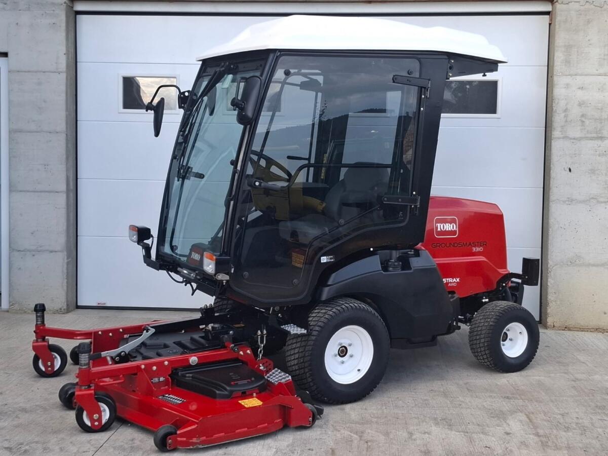 Toro Groundsmaster 3310 4x4 Diesel Rasentraktor Rasenmäher 1
