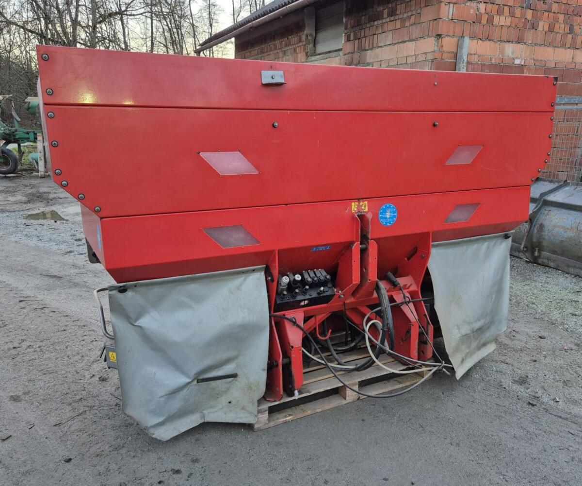 Rauch Axera 1101 Düngerstreuer 2
