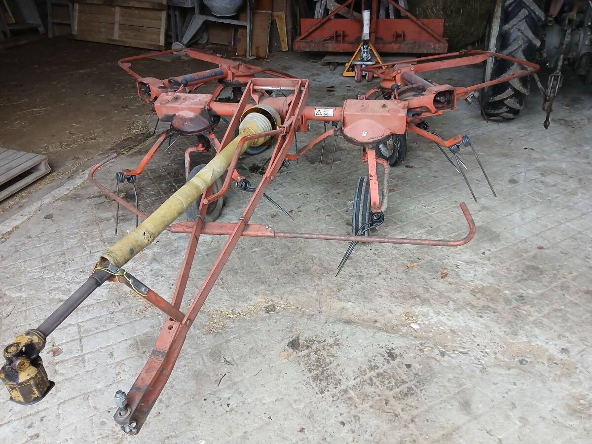 Deutz-Fahr KH400, Pöttinger CAT 185, Zetter, Mähwerk 3