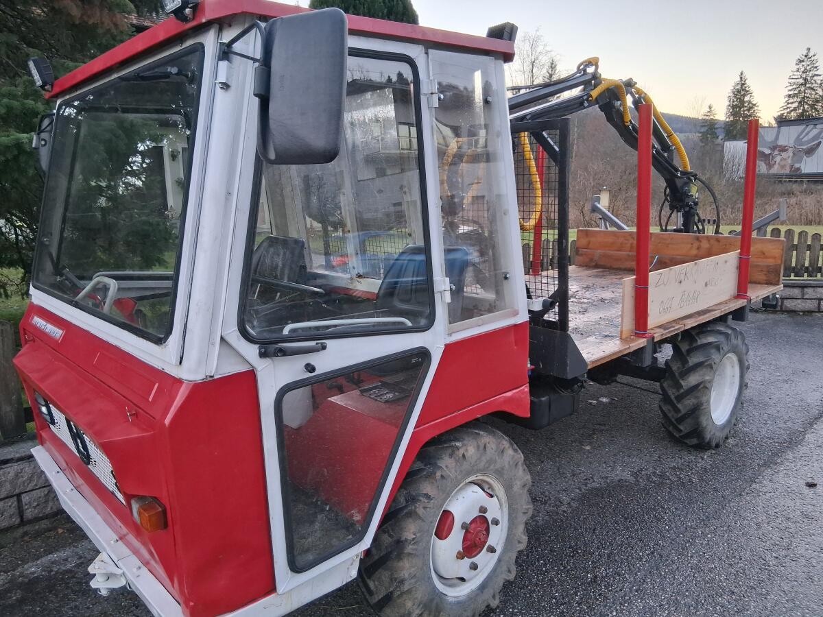 Lindner 3500S mit Kranaufbau 3