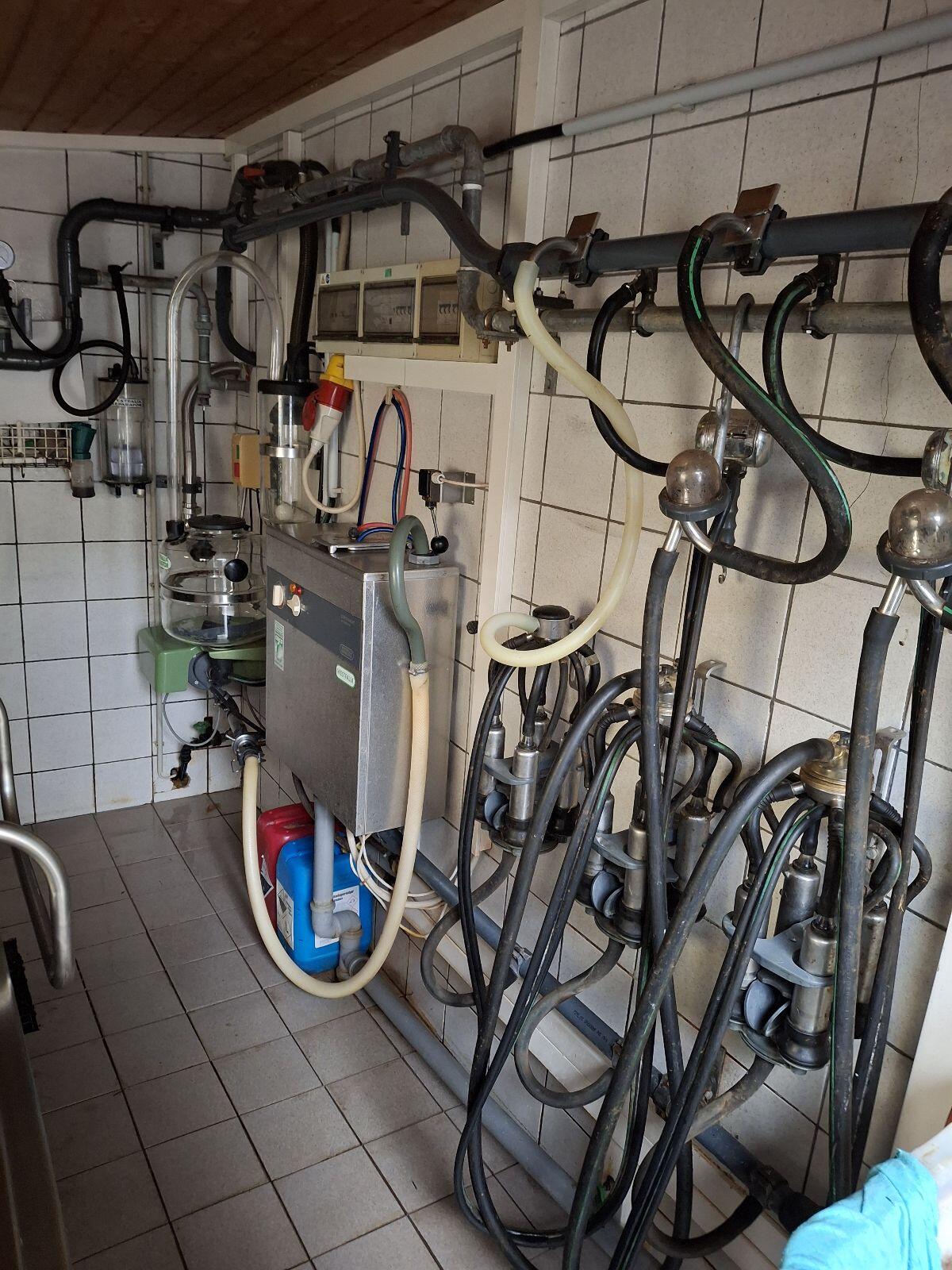 Waschautomat und Rohrmelkanlage 1