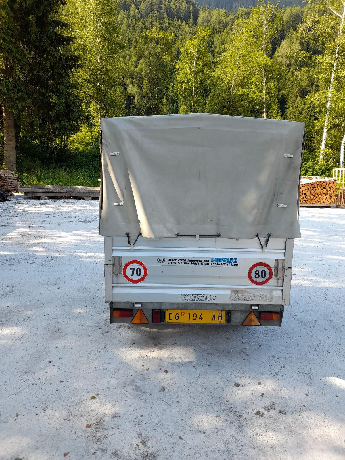 Verkaufe Pkw-Anhänger Schwarz mit Planenaufbau 2