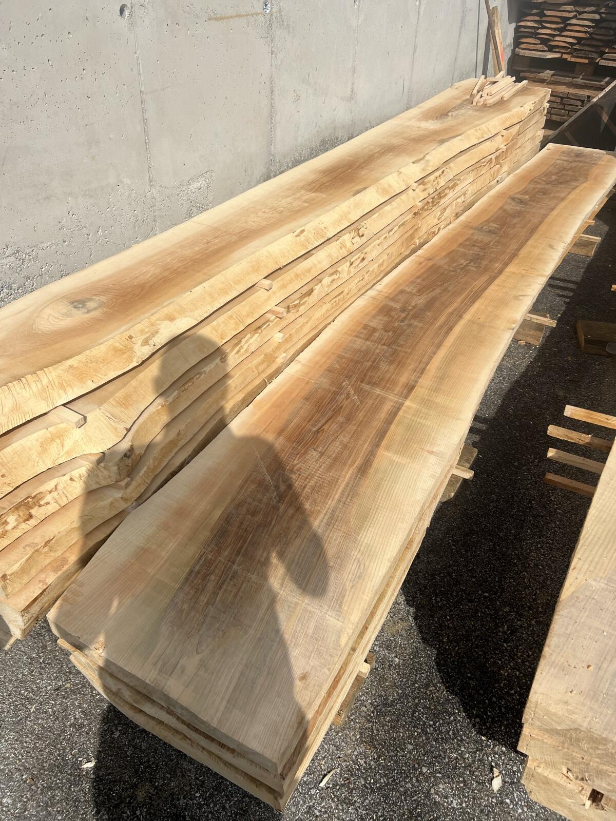 Eschenholz-Pfosten, Tischlerware 2