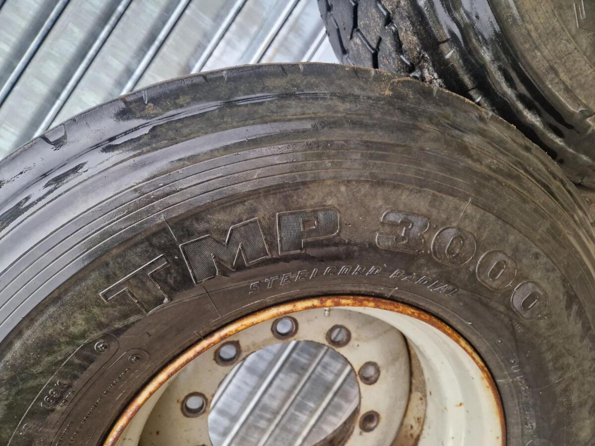 LKW-Kipper Reifen 445/65 R 22,5 20 PR 2