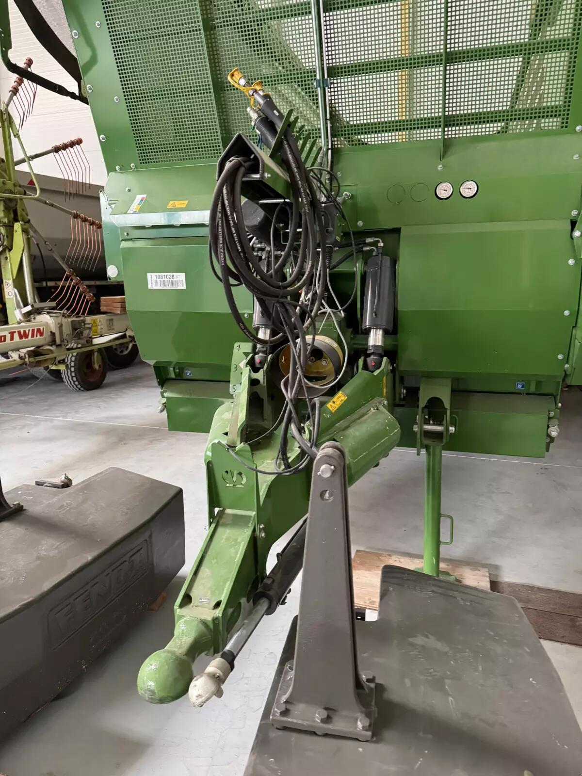 Krone TX460 Häcksel Transportwagen 2