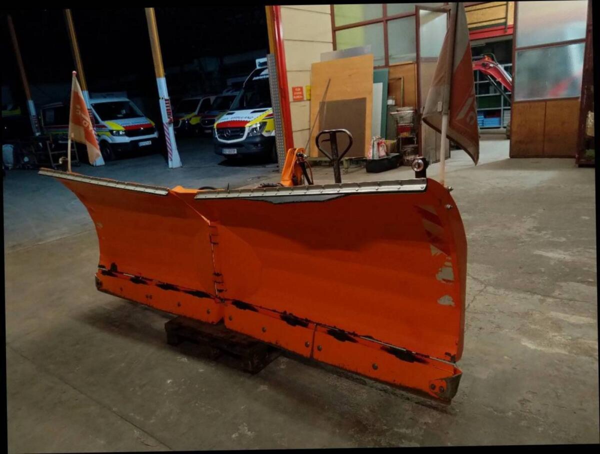 Samazs AlpS 300 Vario-Schneepflug 3