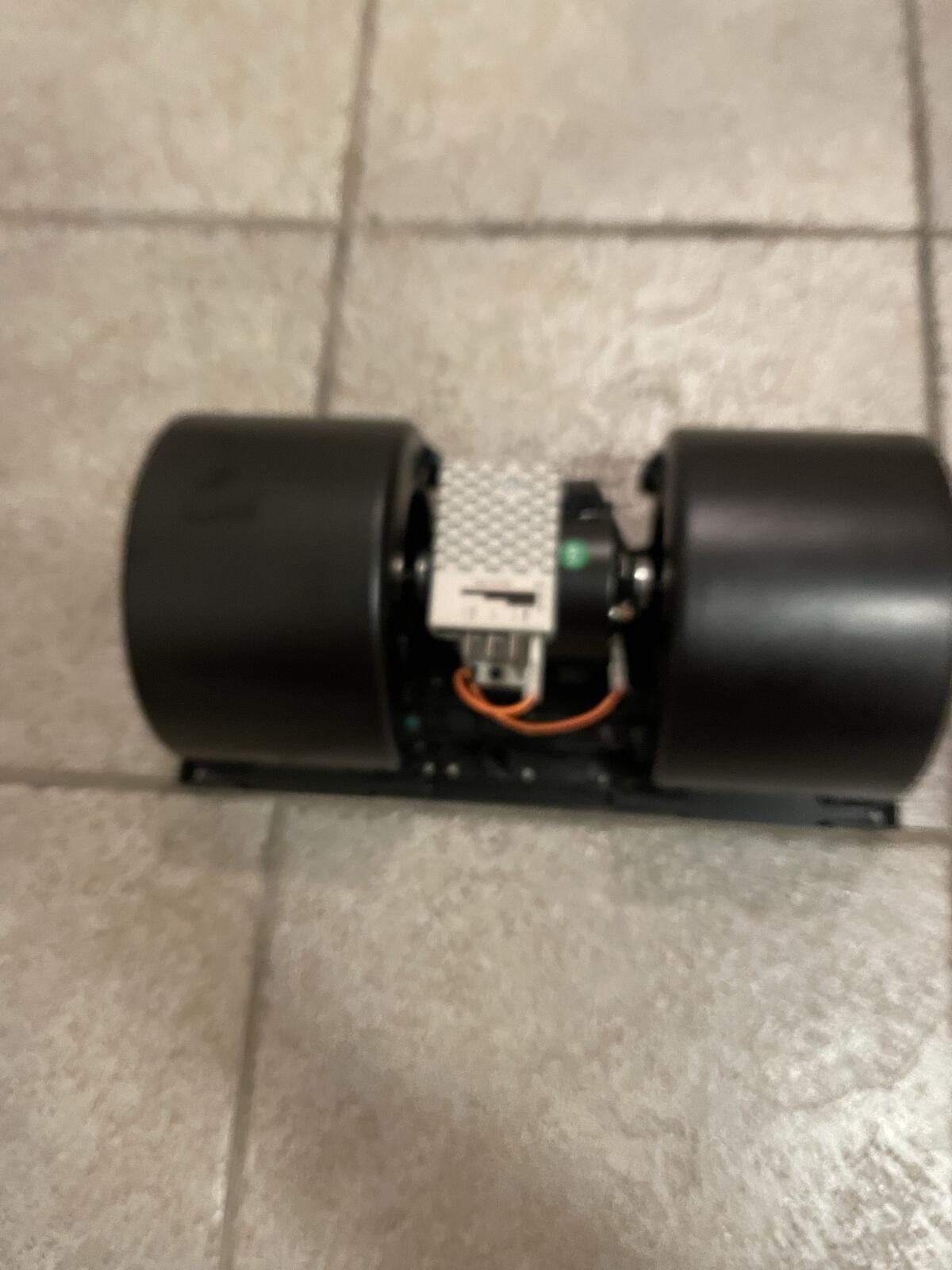 12 V 3-Gang-Doppelrad-Gebläsemotor für CASE-STEYR 1