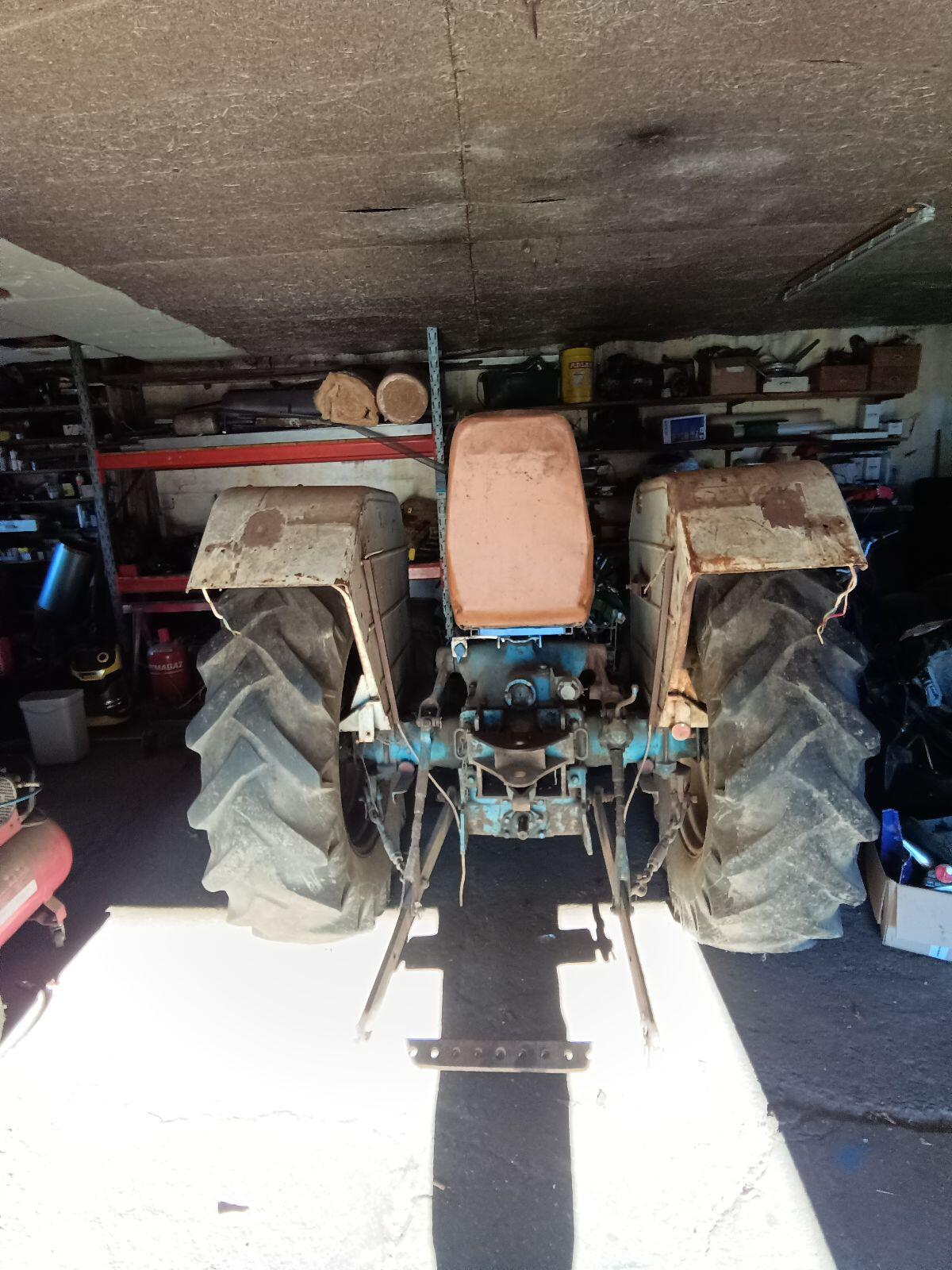 Oldtimer Fordson Super Major 3