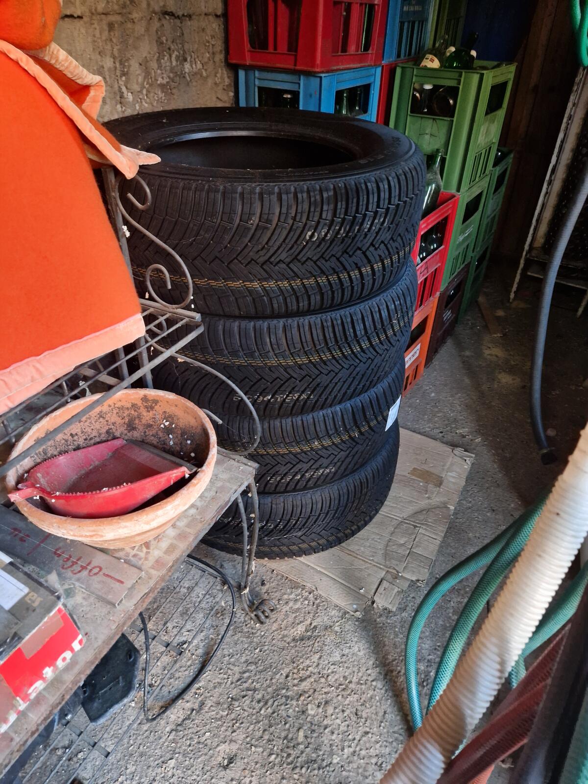 Ganzjahresreifen 265/60/18 1