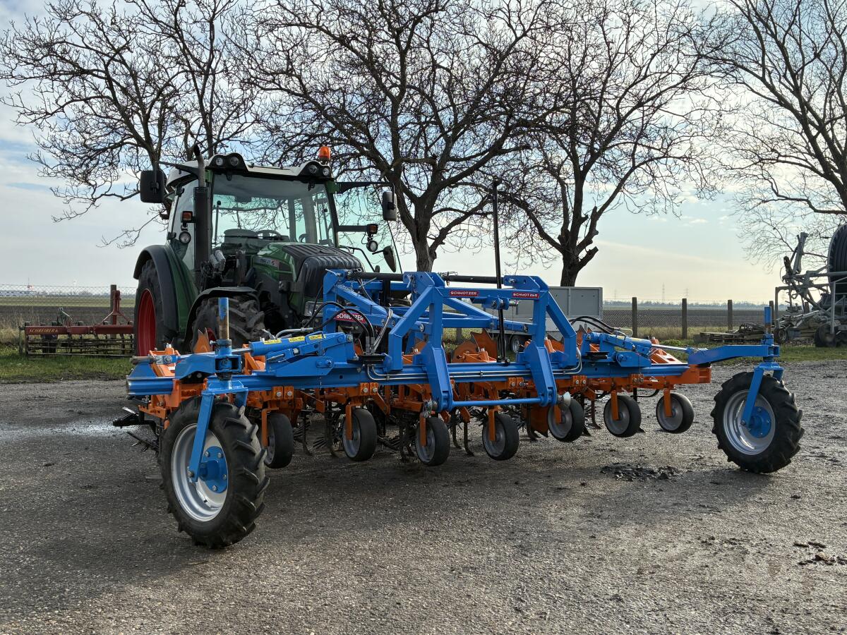 Schmotzer / Amazone Hackgerät 7x50 1