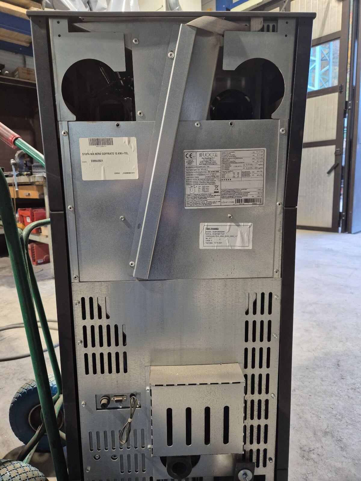 Pelletsofen Punto Focu Modell Nia 15,4 kW 3