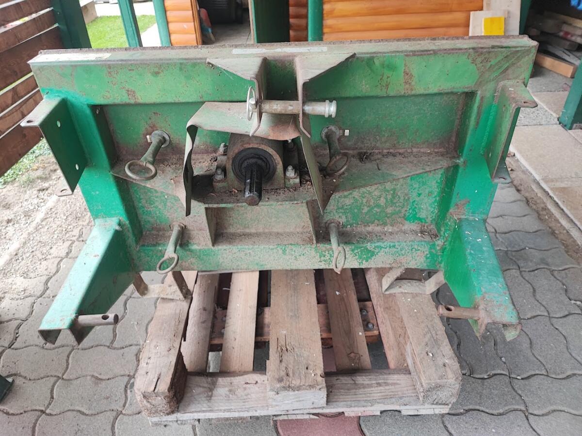 Holzspalter mit Kurzholztisch 2