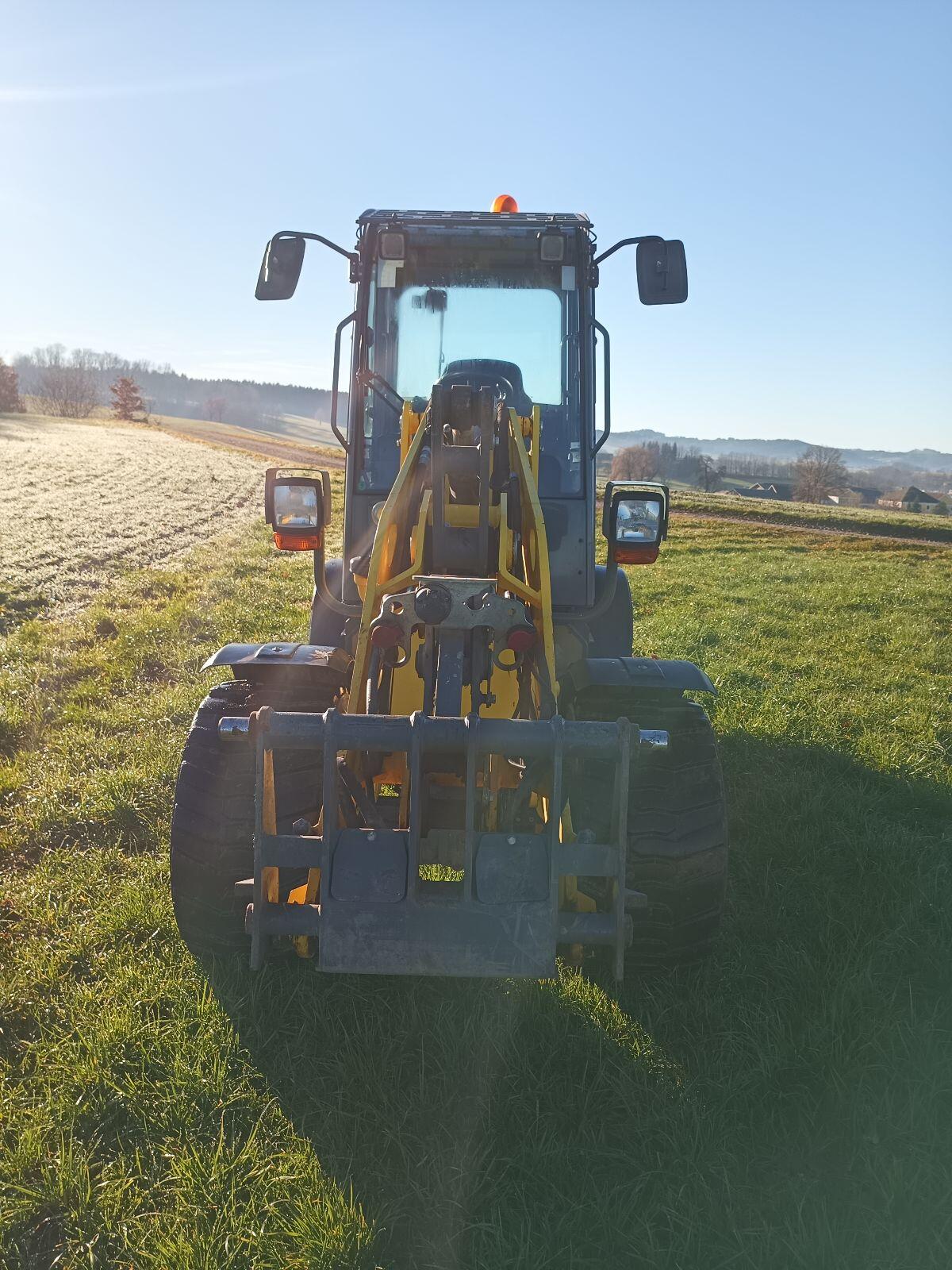 Weidemann 1880 Wacker Neuson WL32 Hoftrac 3