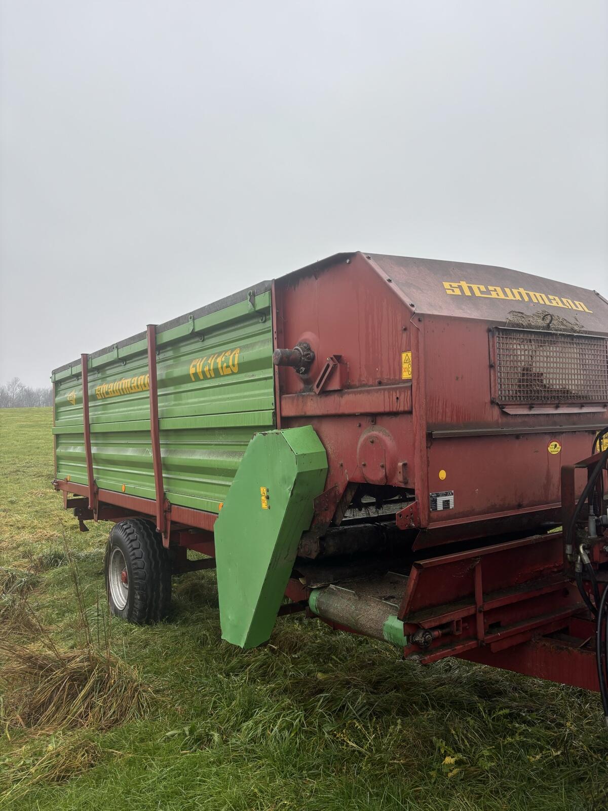 Verkaufe Strautmann Futterverteilwagen FVW 120 3