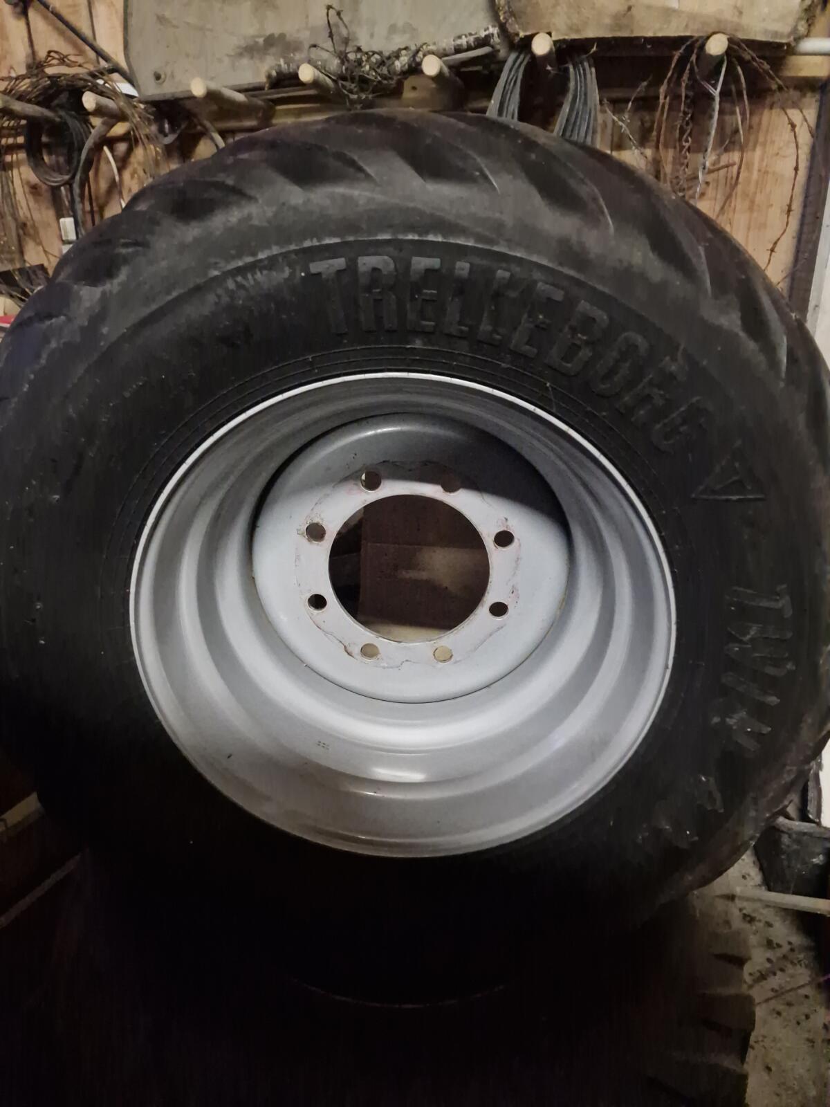 Trelleborg Kompletträder 550/45-22,5 3