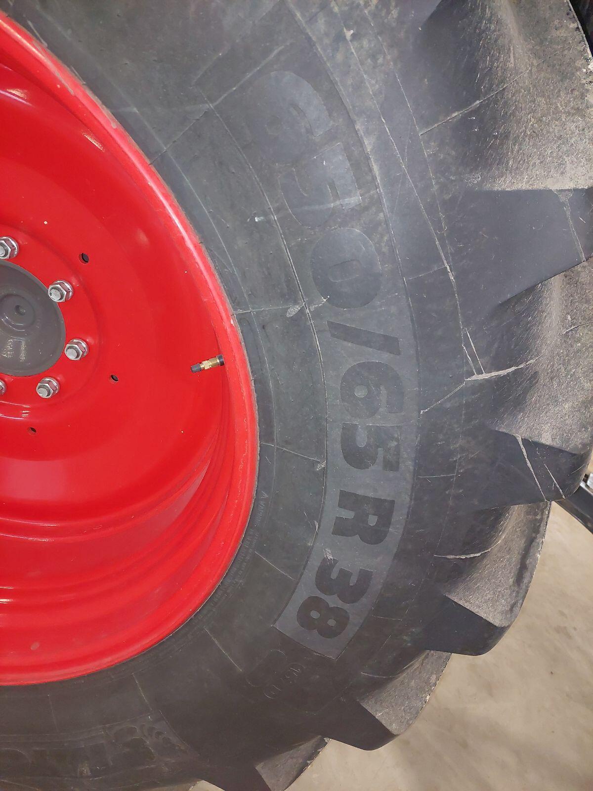 Räder Reifen Komplettradsatz Fendt 2