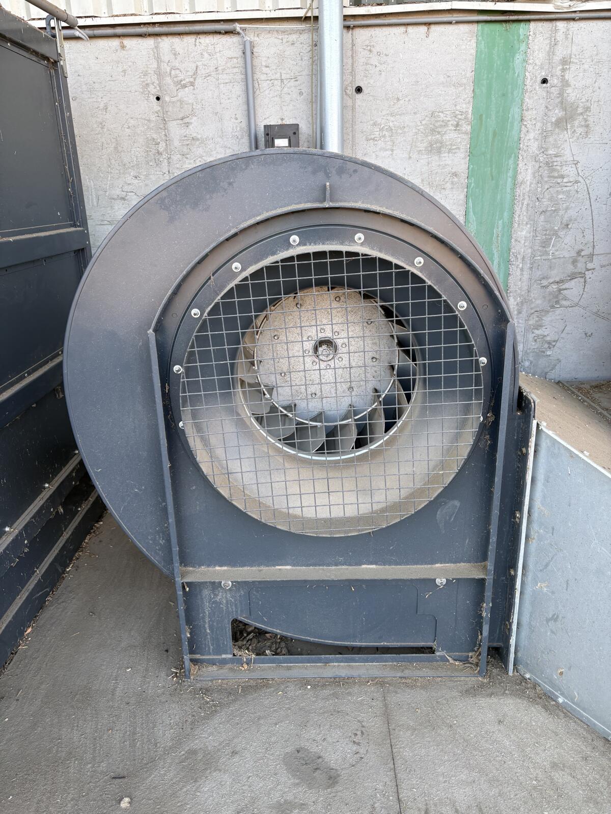 Heutrocknung Bodenschacht und Ventilator, Lasco 2