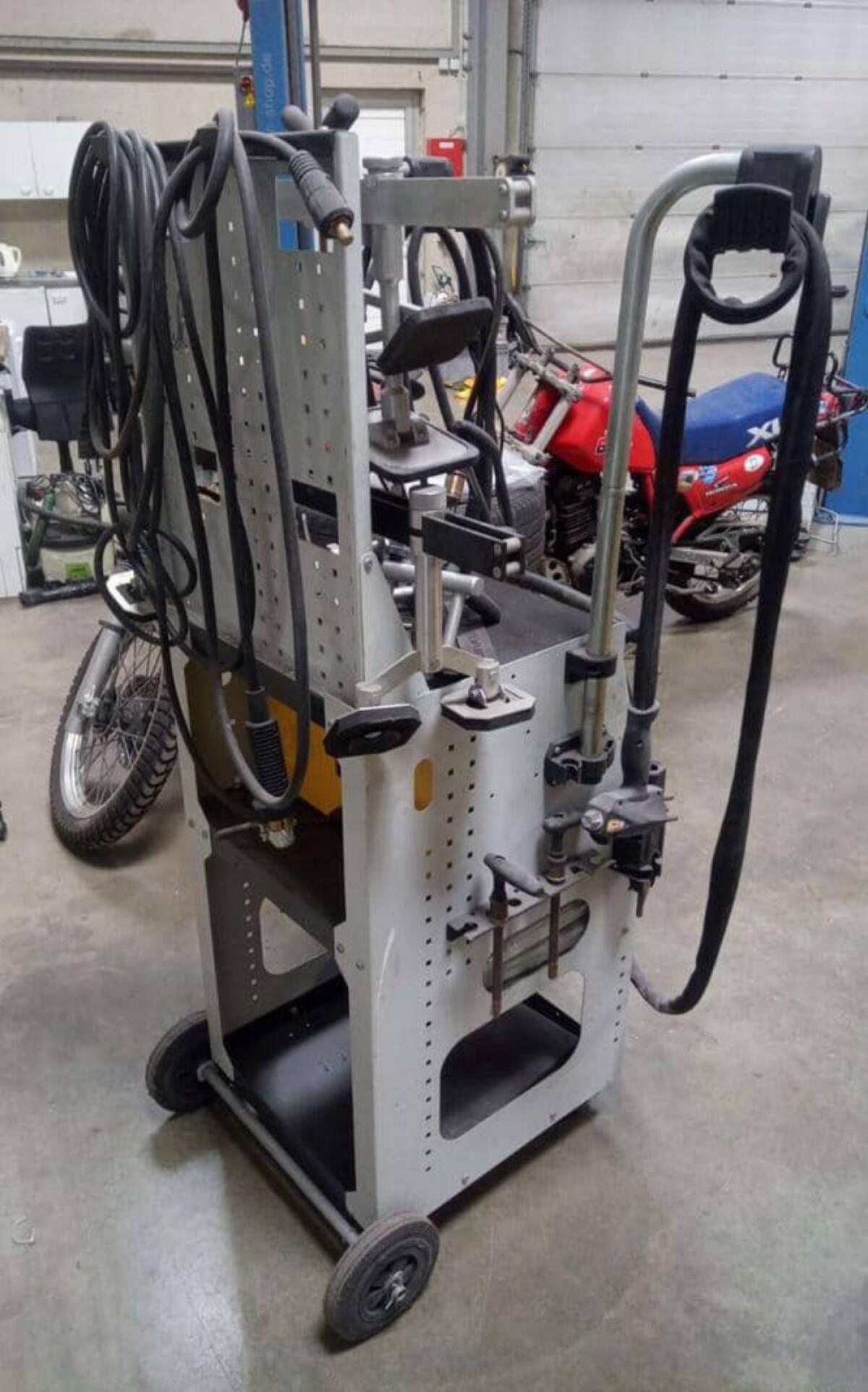 GYS Profispotter Combi 230 E.Pro für Karosserie - Alu & Blech 2