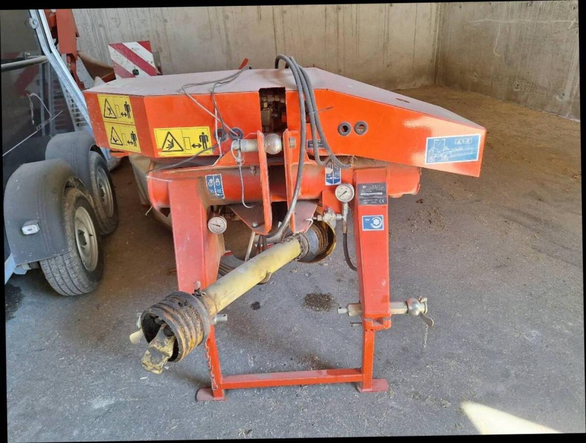 KUHN Heckmähwerk mit Aufbereiter FC 313 2