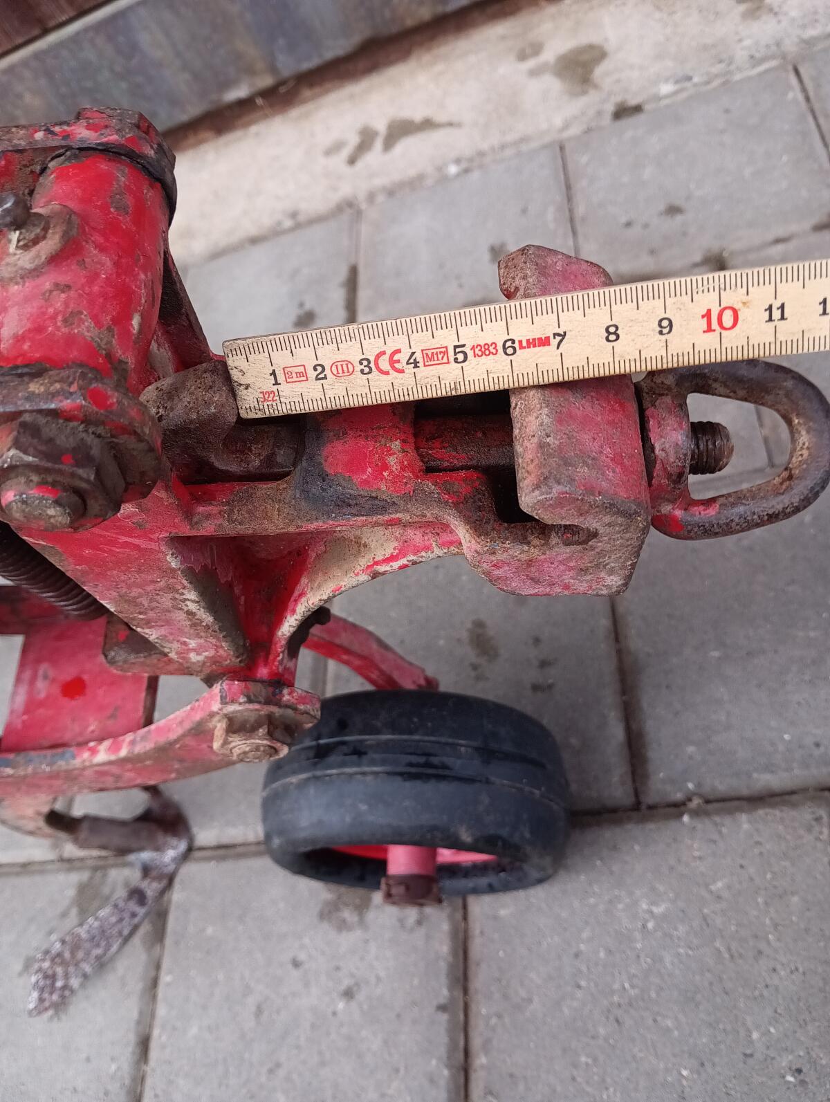 Parallelogramm-Werkzeugträger für diverse Hackgeräte 3